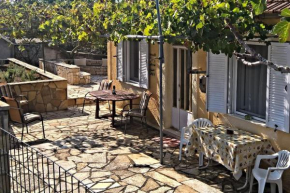 Rustic Cottage-Self Check In & Free Wi-Fi